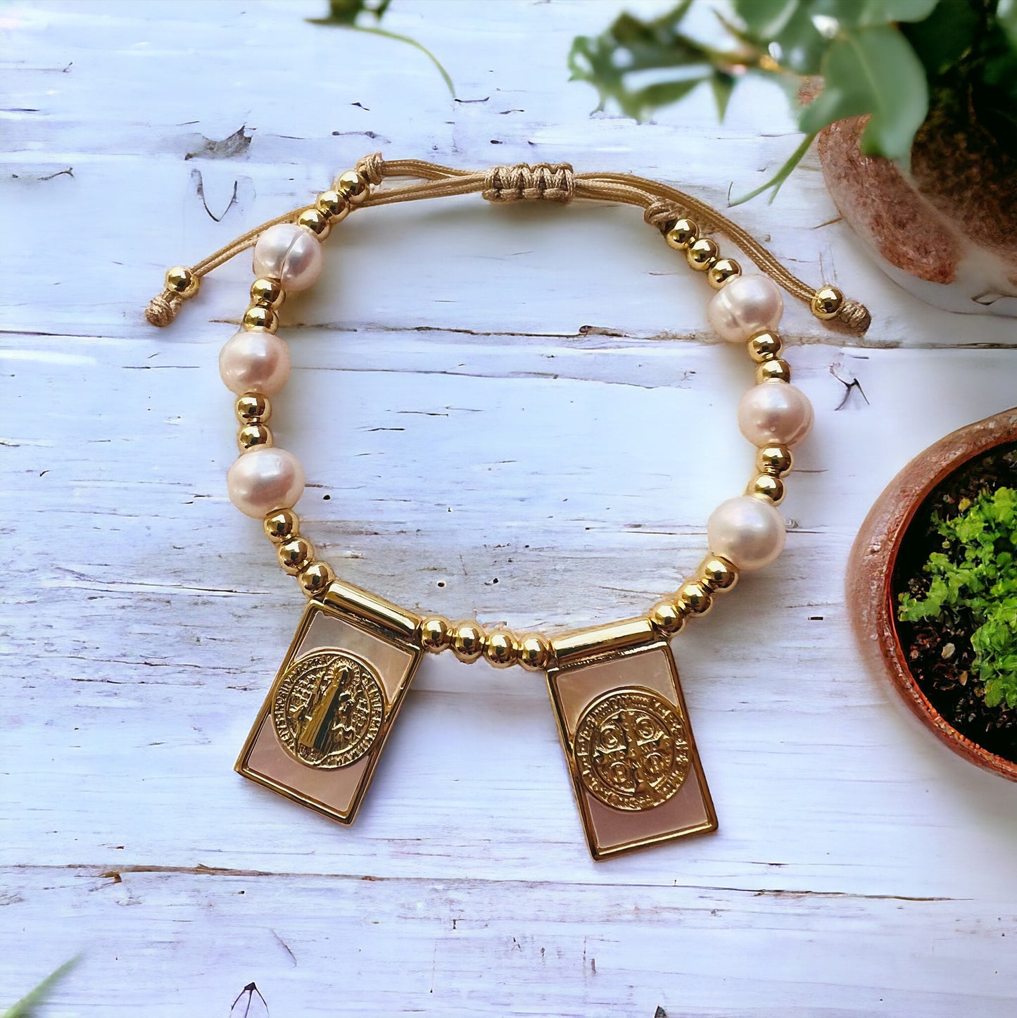 San Benito adjustable bracelet with pearls
