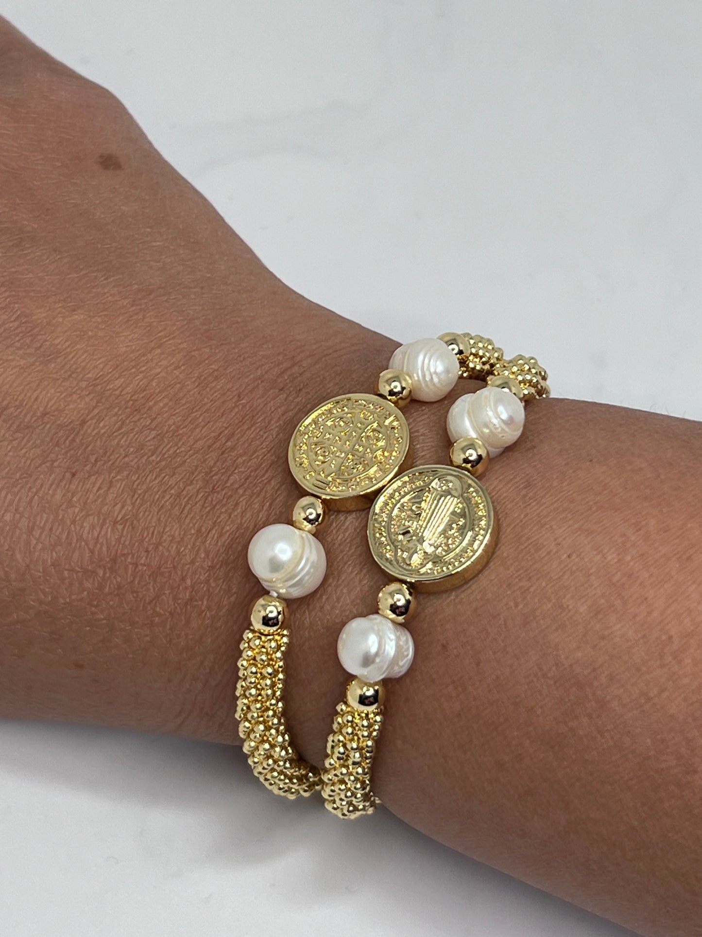 San Benito gold bracelet with pearls