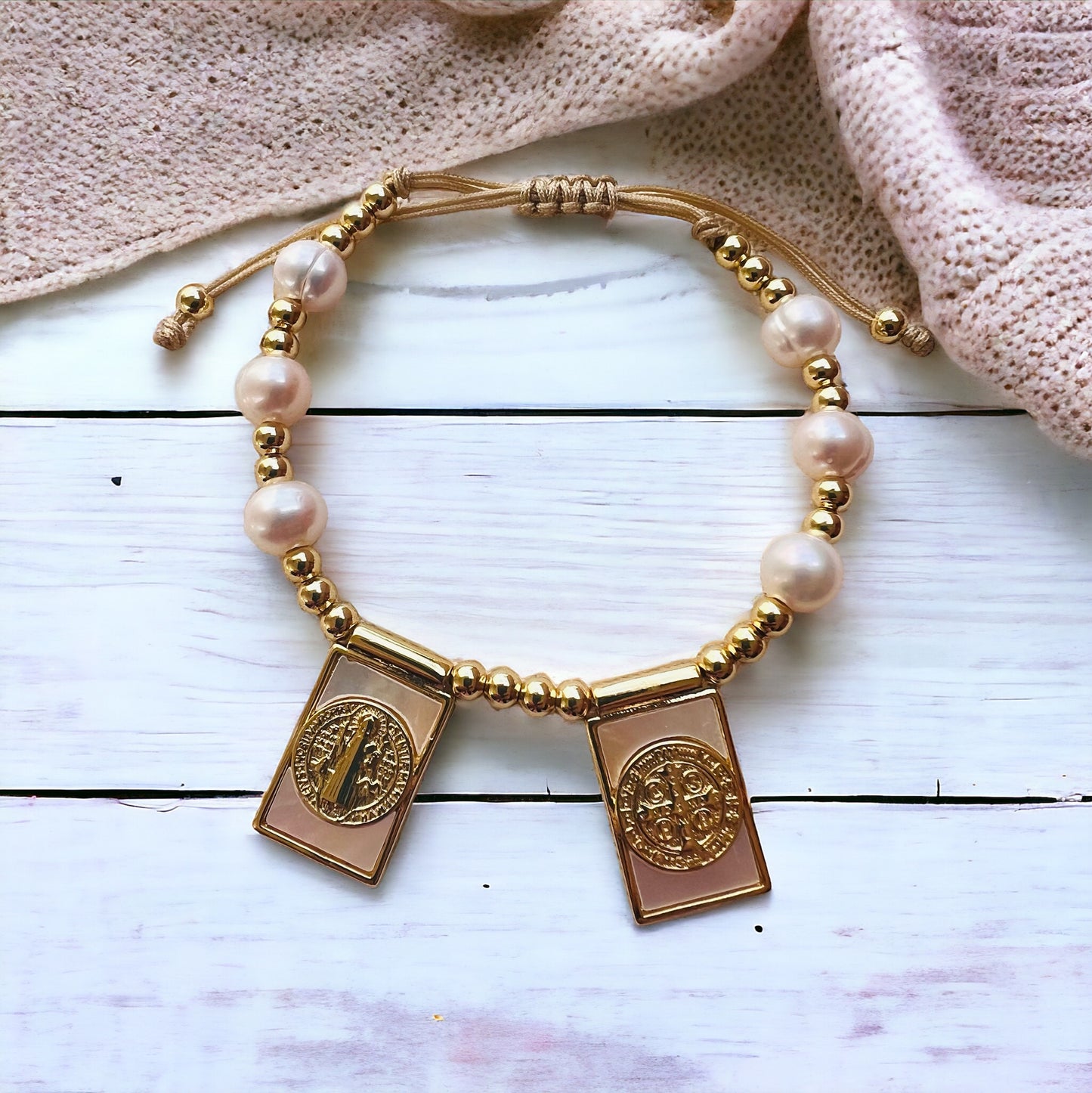 San Benito adjustable bracelet with pearls