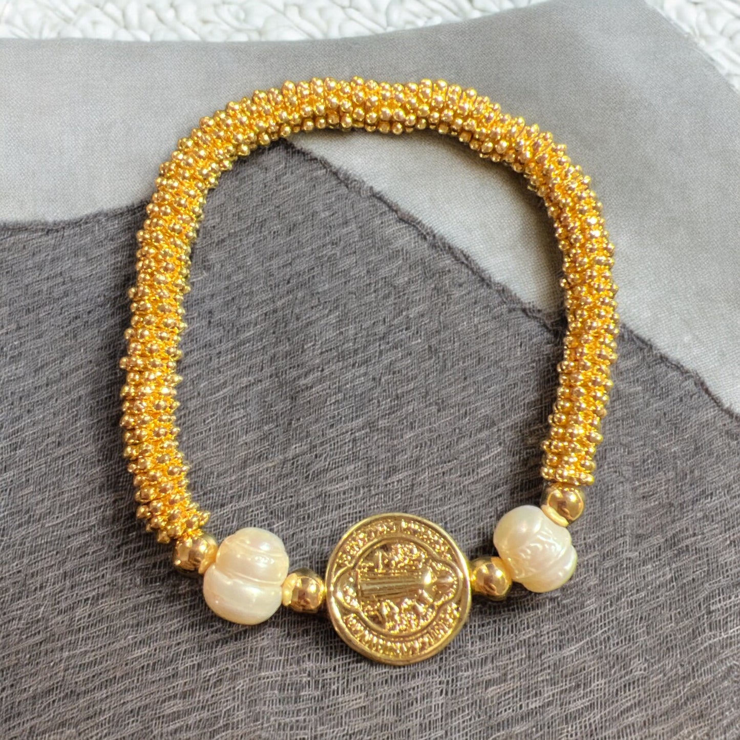 San Benito gold bracelet with pearls