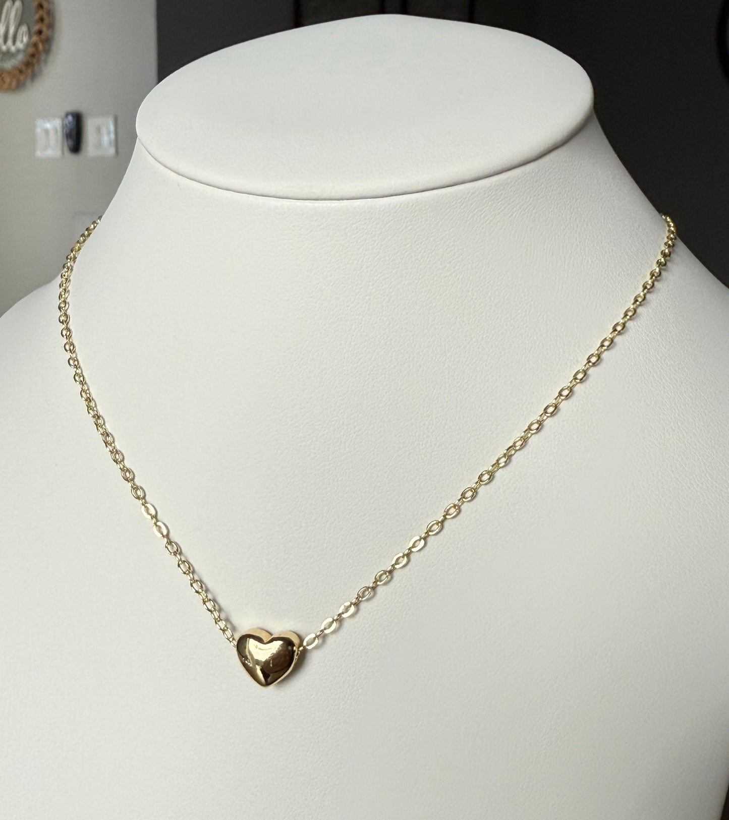 Dainty heart necklace
