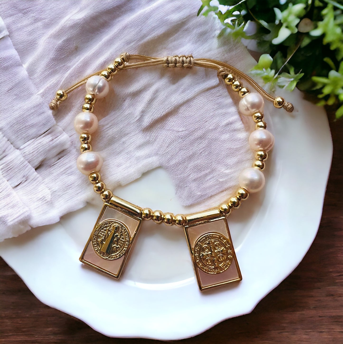 San Benito adjustable bracelet with pearls