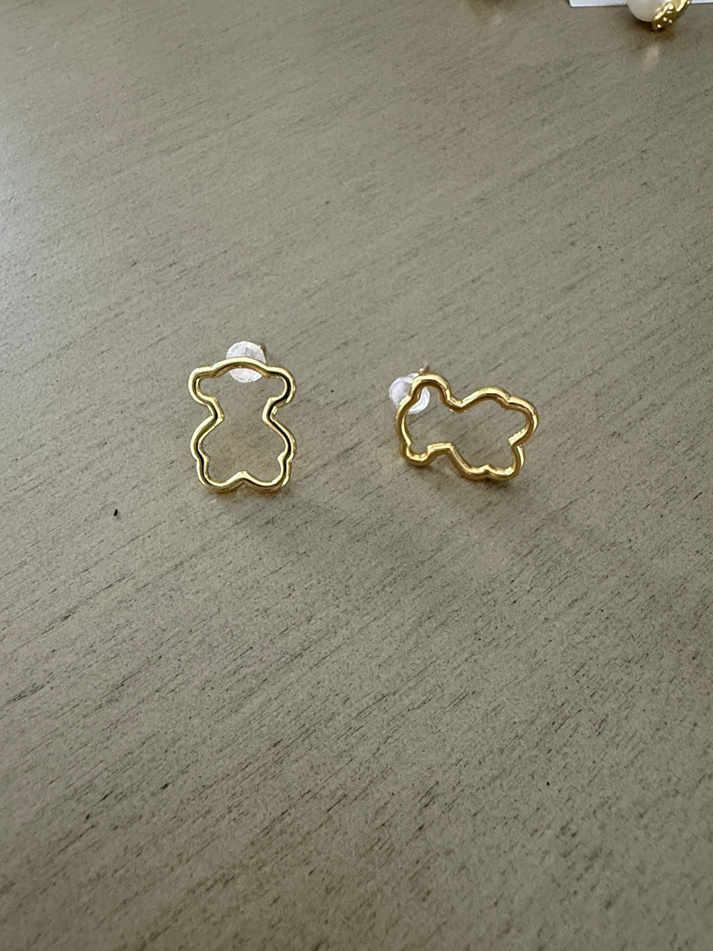 Gold teddy bear