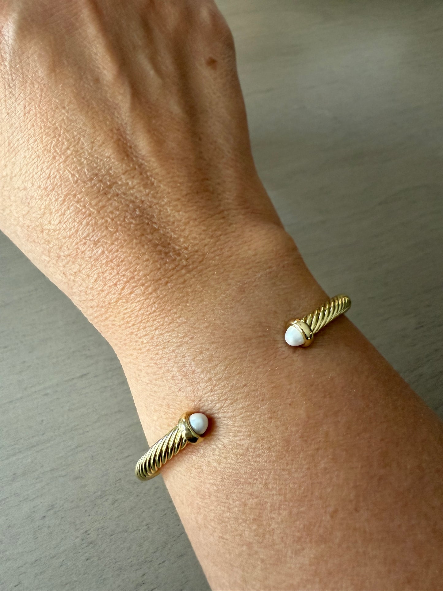 Gold twist cable cuff pearl tips