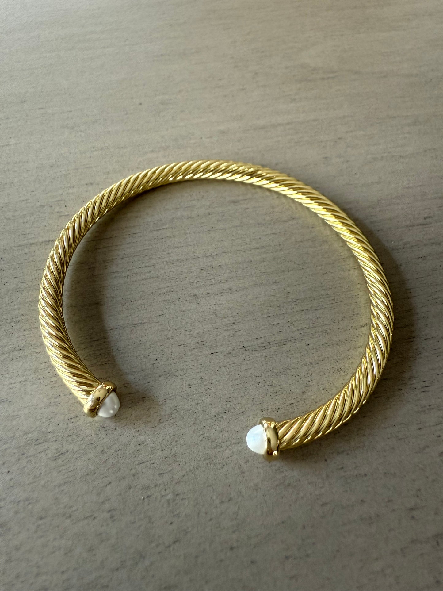Gold twist cable cuff pearl tips