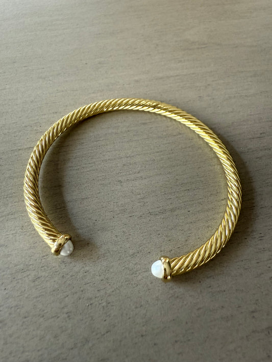 Gold twist cable cuff pearl tips