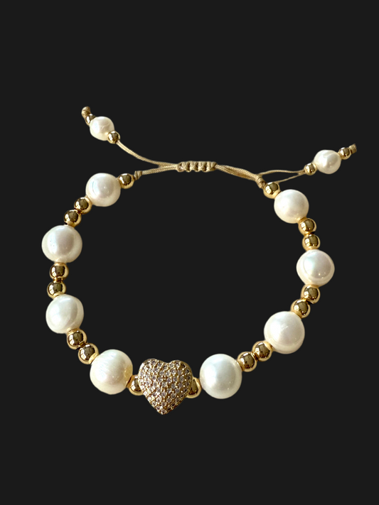Adjustable bracelet with heart