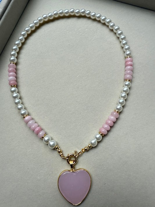 Pink heart pearl necklace
