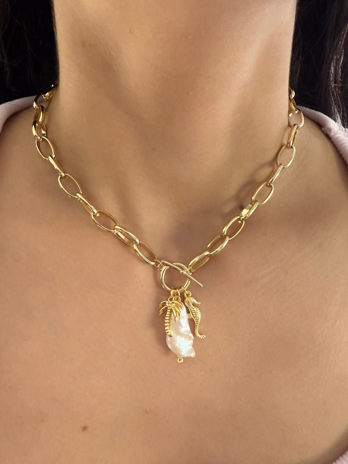 Beach gold necklace