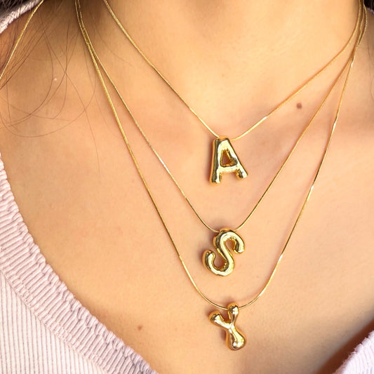 Adjustable initial letter necklace