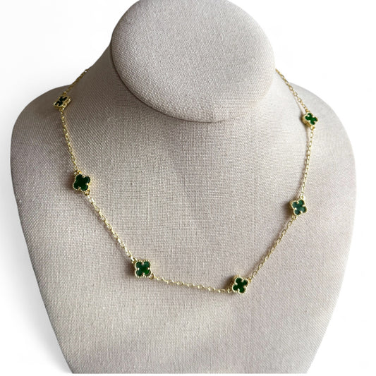 Green clover necklace