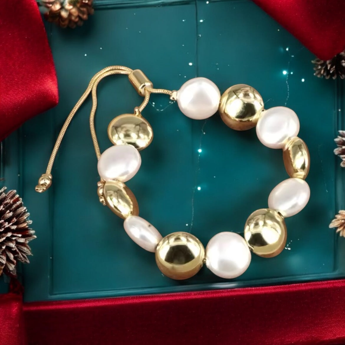 Adjustable Gold and pearl bracelet