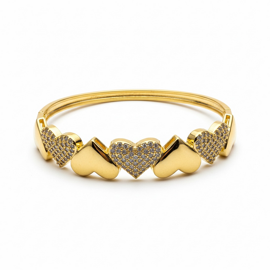 Gold heart bracelet